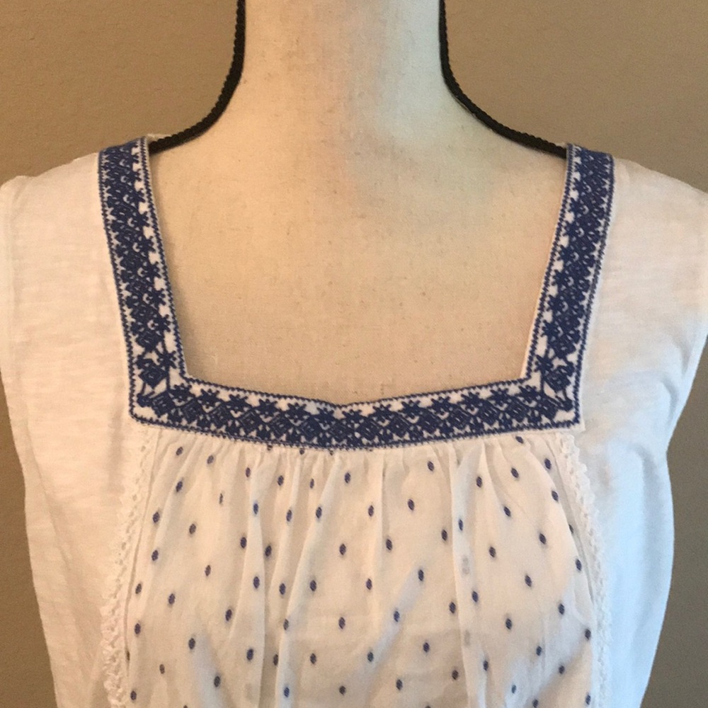 Talbots, sleeveless, Cotton, Embroidered Top (L)